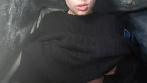 Lilly online show from December 12, 2024, 4:53 pm