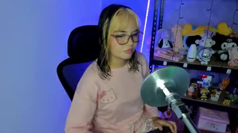 Lilly  online show from October 25, 2025, 2:41 am