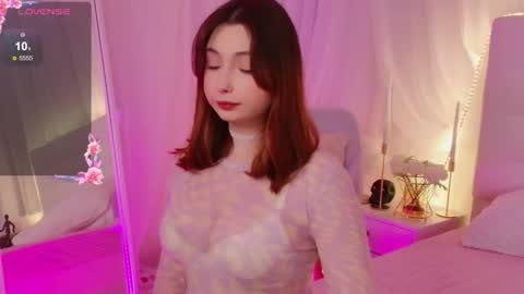 lilly_royse online show from November 23, 2025, 6:24 am