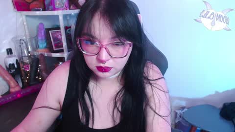Snapshot of lilomoon69 chatting on December 29, 2024, 3:11 am Lilo online show from December 29, 2024, 3:11 am