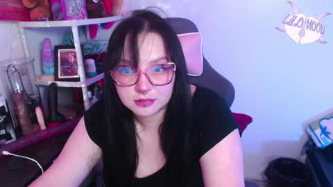 Snapshot of lilomoon69 chatting on January 11, 2025, 3:44 am Lilo online show from January 11, 2025, 3:44 am