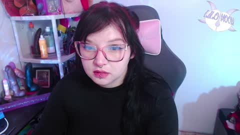 Snapshot of lilomoon69 chatting on January 21, 2025, 3:48 am Lilo online show from January 21, 2025, 3:48 am
