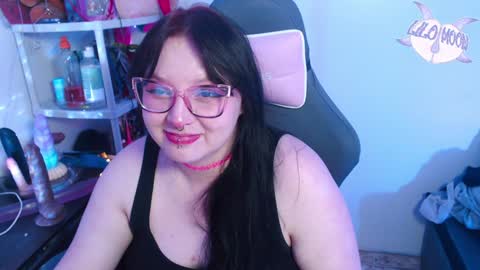 Snapshot of lilomoon69 chatting on January 23, 2025, 6:17 am Lilo online show from January 23, 2025, 6:17 am