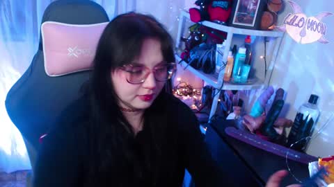 Snapshot of lilomoon69 chatting on January 31, 2025, 3:52 am Lilo online show from January 31, 2025, 3:52 am