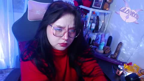 Snapshot of lilomoon69 chatting on February 5, 2025, 3:45 am Lilo online show from February 5, 2025, 3:45 am