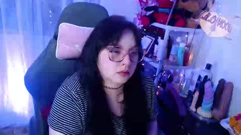 Snapshot of lilomoon69 chatting on February 22, 2025, 4:18 am Lilo online show from February 22, 2025, 4:18 am