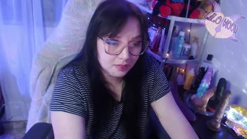 Snapshot of lilomoon69 chatting on March 8, 2025, 5:28 am Lilo online show from March 8, 2025, 5:28 am
