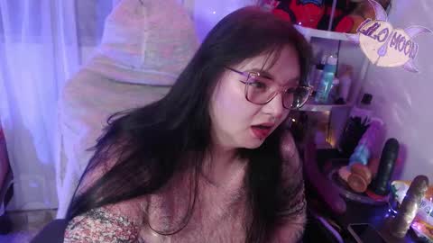 Snapshot of lilomoon69 chatting on March 9, 2025, 5:22 am Lilo online show from March 9, 2025, 5:22 am