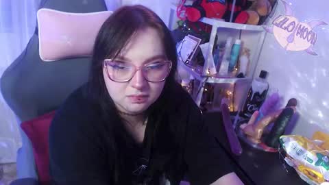 Snapshot of lilomoon69 chatting on March 12, 2025, 4:19 am Lilo online show from March 12, 2025, 4:19 am
