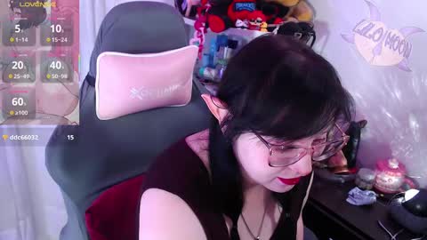 Snapshot of lilomoon69 chatting on October 9, 2025, 1:09 pm Lilo online show from October 9, 2025, 1:09 pm