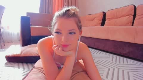 Snapshot of liloneforyou chatting on February 9, 2025, 8:33 am Semmy online show from February 9, 2025, 8:33 am