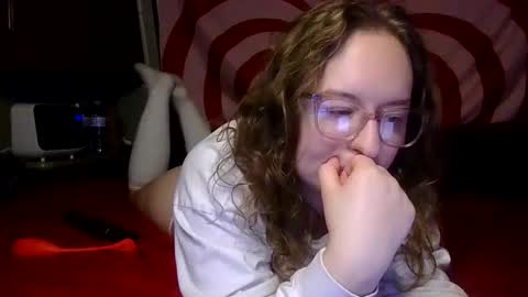 Snapshot of lilpies chatting on January 8, 2025, 11:30 pm LilPies  online show from January 8, 2025, 11:30 pm