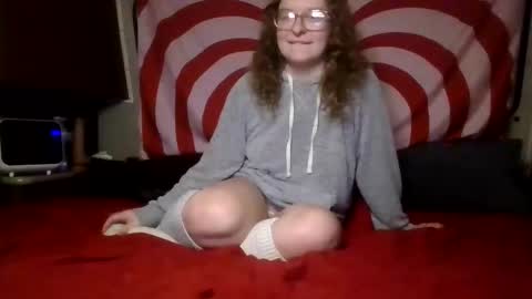 Snapshot of lilpies chatting on January 9, 2025, 5:13 am LilPies  online show from January 9, 2025, 5:13 am