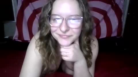 Snapshot of lilpies chatting on February 17, 2025, 4:20 am LilPies  online show from February 17, 2025, 4:20 am