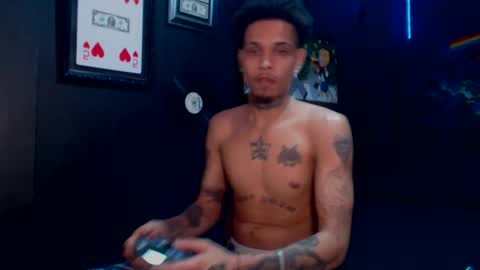 Snapshot of lilray99 chatting on December 6, 2024, 1:29 am ONLYFANS online show from December 6, 2024, 1:29 am