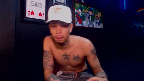 Snapshot of lilray99 chatting on December 11, 2024, 8:26 am ONLYFANS online show from December 11, 2024, 8:26 am