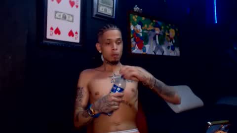 Snapshot of lilray99 chatting on December 28, 2024, 10:34 pm ONLYFANS online show from December 28, 2024, 10:34 pm