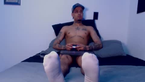 Snapshot of lilray99 chatting on October 10, 2025, 1:26 am ONLYFANS online show from October 10, 2025, 1:26 am