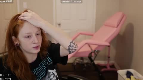 lil or red online show from February 26, 2025, 1:52 pm