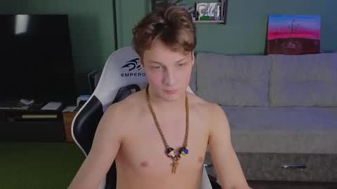 lilteddyboy online show from December 18, 2025, 5:52 pm