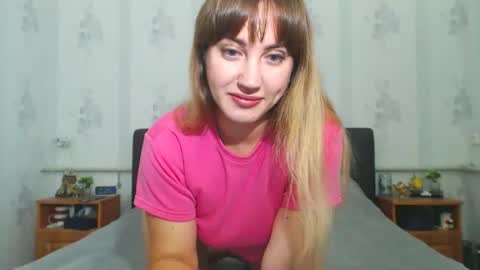 Snapshot of lilu_cute25 chatting on November 18, 2025, 10:25 pm lilu_cute25 online show from November 18, 2025, 10:25 pm