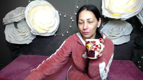 lilugrants online show from November 8, 2025, 7:12 pm