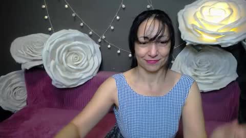 Snapshot of lilugrants chatting on November 24, 2025, 7:13 pm lilugrants online show from November 24, 2025, 7:13 pm