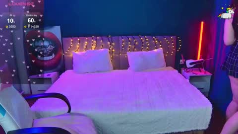 Lilu online show from December 14, 2025, 6:19 am