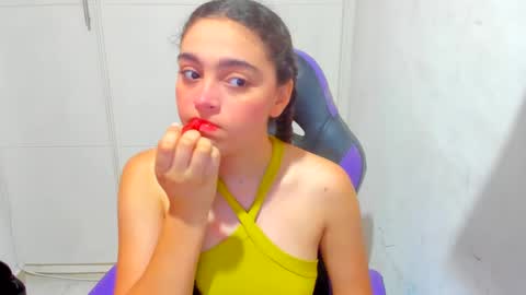 Snapshot of lily_anal_squirt chatting on December 22, 2024, 7:10 pm lily_anal_squirt online show from December 22, 2024, 7:10 pm