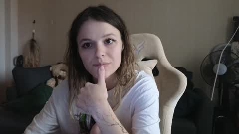 lily_and_jake online show from November 9, 2025, 8:12 am