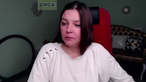 Lily online show from January 7, 2025, 4:27 pm