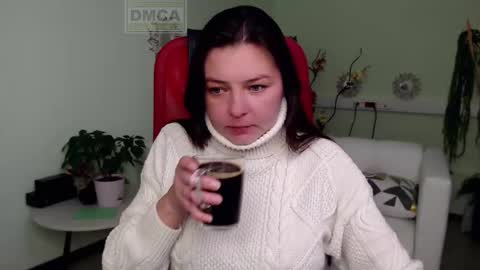 Lily online show from October 28, 2025, 7:01 am