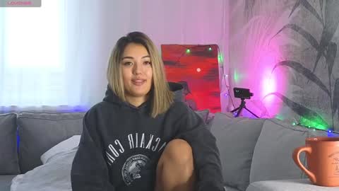 Lily online show from December 15, 2024, 8:41 am