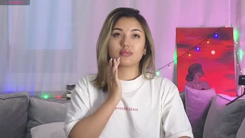 Lily online show from January 4, 2025, 5:27 am