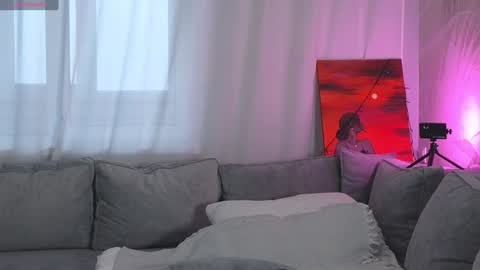 Lily online show from January 15, 2025, 6:22 am