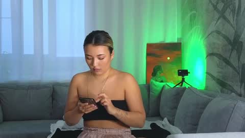 Lily online show from January 26, 2025, 5:34 am