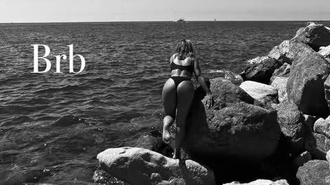 Lily online show from February 8, 2025, 8:09 am