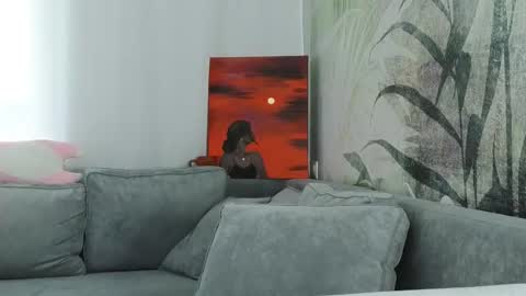 Lily online show from March 12, 2025, 7:24 am