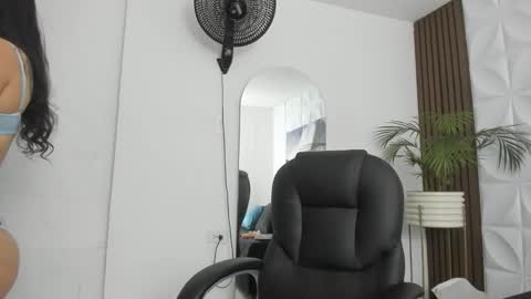 Snapshot of lily_johnson1 chatting on October 8, 2025, 1:09 pm Lili online show from October 8, 2025, 1:09 pm