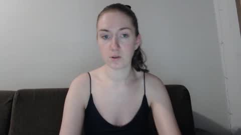 lily_love_x online show from November 23, 2025, 2:33 am