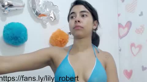 Snapshot of lily_robertss_ chatting on September 11, 2025, 4:45 am Lily Roberts online show from September 11, 2025, 4:45 am