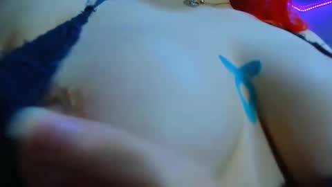 Snapshot of lily_stone04 chatting on September 19, 2025, 6:15 am lily_stone04 online show from September 19, 2025, 6:15 am