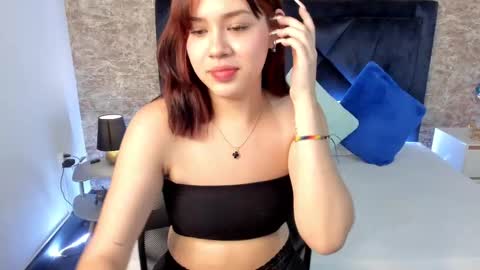 Snapshot of lily_woodz chatting on January 20, 2025, 6:32 pm LilyWoodz online show from January 20, 2025, 6:32 pm