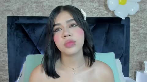 Snapshot of lily_woodz chatting on September 12, 2025, 7:25 pm LilyWoodz online show from September 12, 2025, 7:25 pm