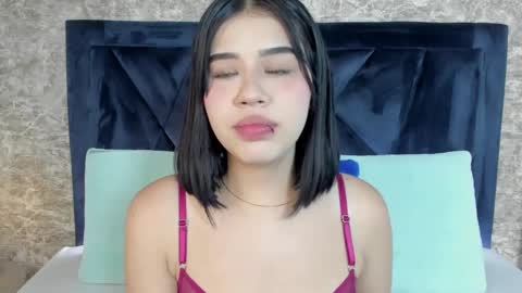 Snapshot of lily_woodz chatting on October 10, 2025, 7:13 pm LilyWoodz online show from October 10, 2025, 7:13 pm