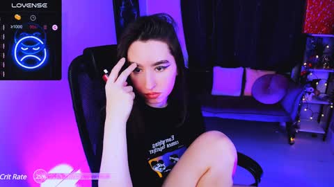 Snapshot of lily_xbaby chatting on December 21, 2024, 9:55 am LILY online show from December 21, 2024, 9:55 am