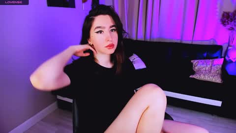 Snapshot of lily_xbaby chatting on January 25, 2025, 8:42 am LILY online show from January 25, 2025, 8:42 am