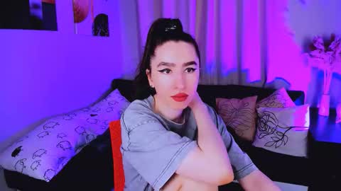 Snapshot of lily_xbaby chatting on September 28, 2025, 7:25 am LILY online show from September 28, 2025, 7:25 am