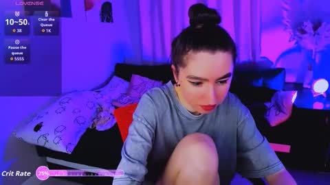 Snapshot of lily_xbaby chatting on November 30, 2025, 8:18 am LILY online show from November 30, 2025, 8:18 am