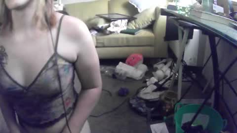 lilybvixen online show from October 2, 2025, 9:55 pm